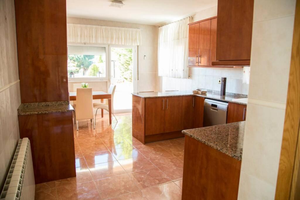 Вилла Casa Bella Con Piscina Кальдес-де-Монбуй Экстерьер фото